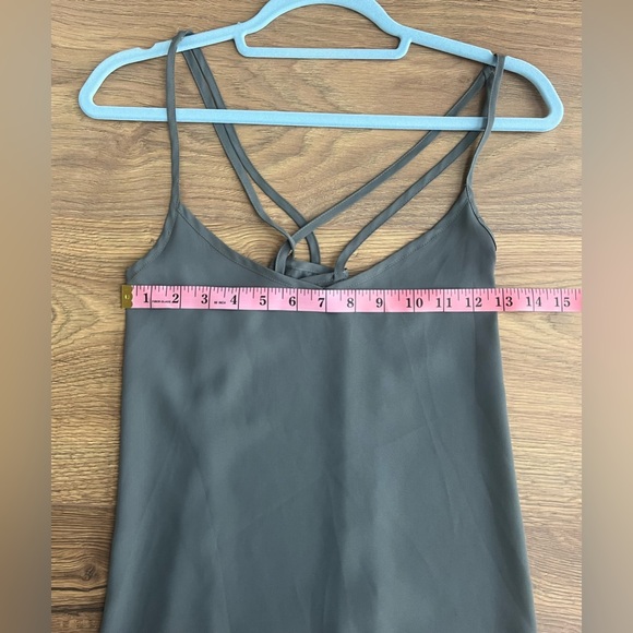 HOLLISTER | Gray Criss Cross Top size XS - Picture 4 of 5